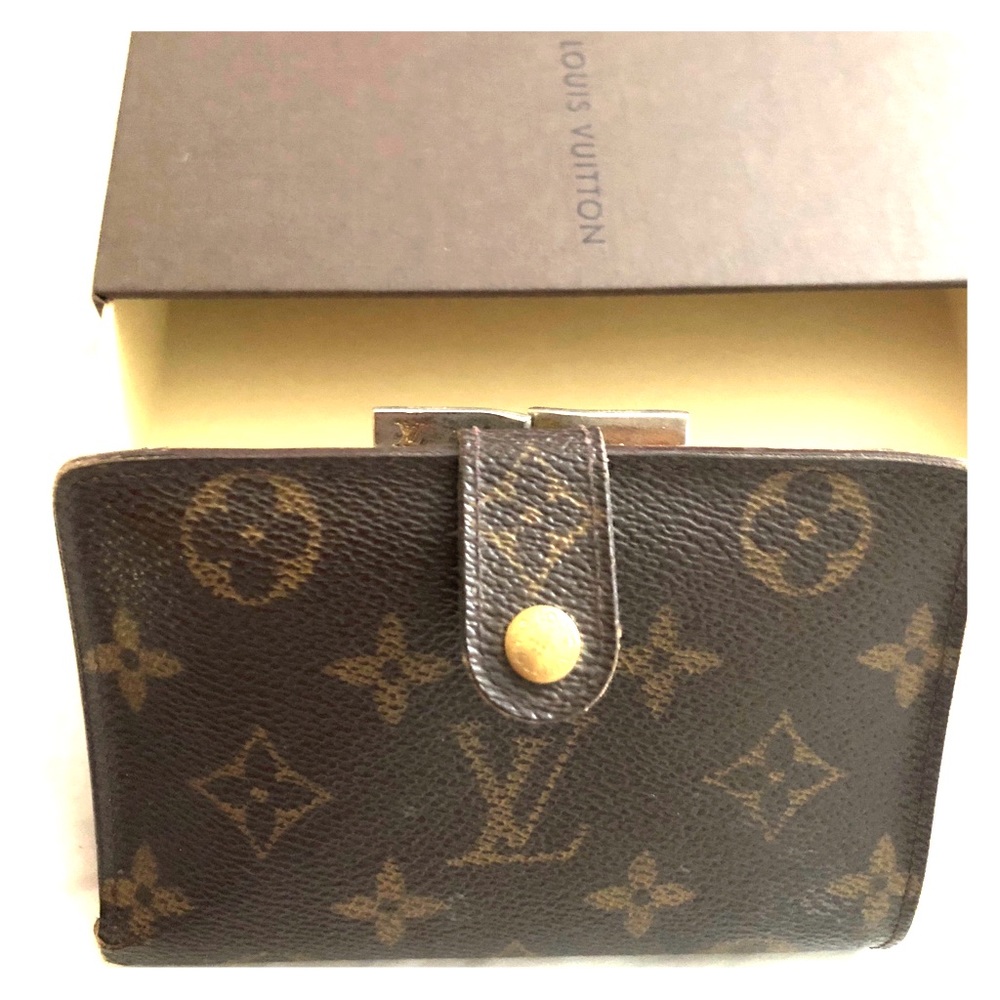 LV bi-fold monogram wallet